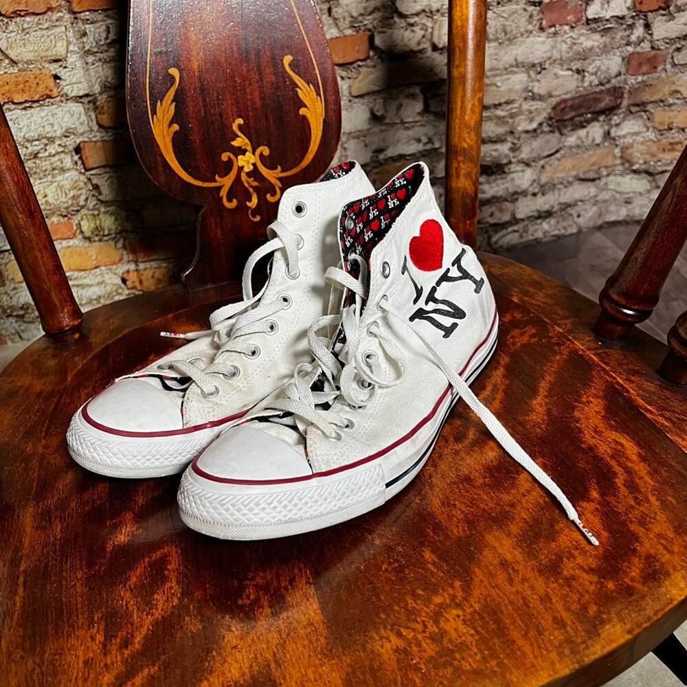 Converse Chuck Taylor All-Star 70 "I LOVE NEW YORK" High Top Sneakers